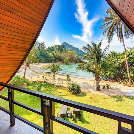 Half Moon Beach Villa - By Kohchangvillas Ко Чанг Экстерьер фото